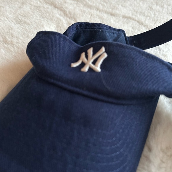 Navy Blue Visor with White Logo - Picture 5 of 8